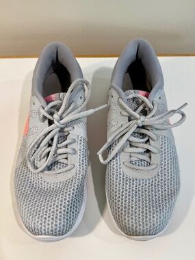Nike Revolution 4 Gray Pink Running Shoes Women’s Size 9